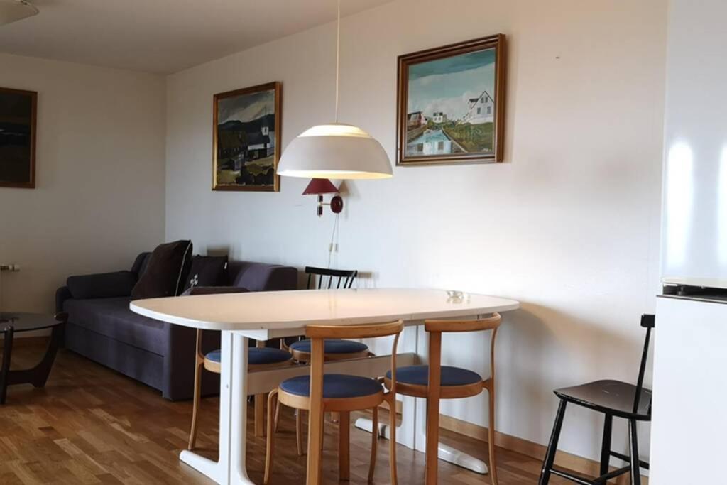 Large Apartment With Fabulous View Of Torshavn Exterior photo